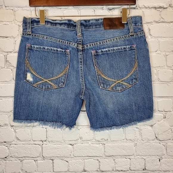 VICTORIA'S Secret Pink Cut Off Denim Shorts sz. 6 - Picture 7 of 9